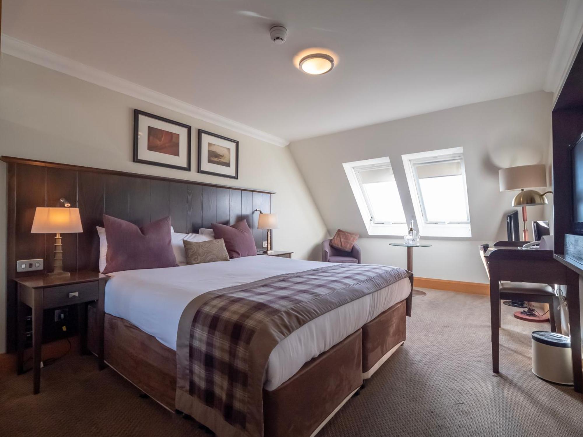 The Loans Inn Трун Экстерьер фото
