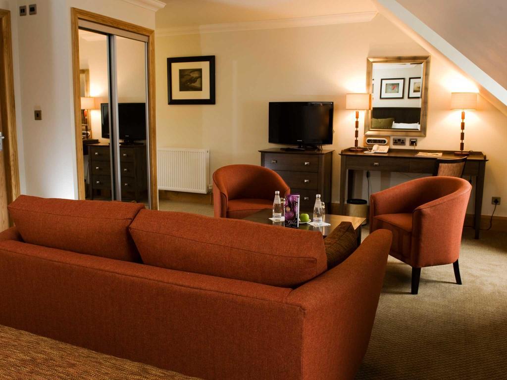 The Loans Inn Трун Экстерьер фото
