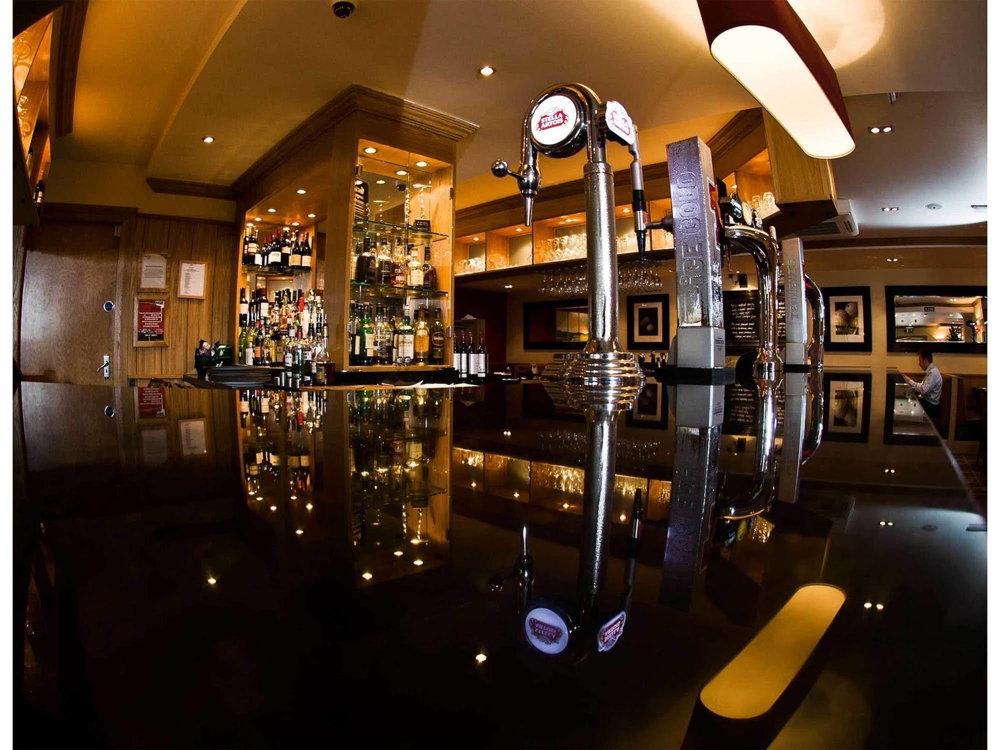 The Loans Inn Трун Экстерьер фото