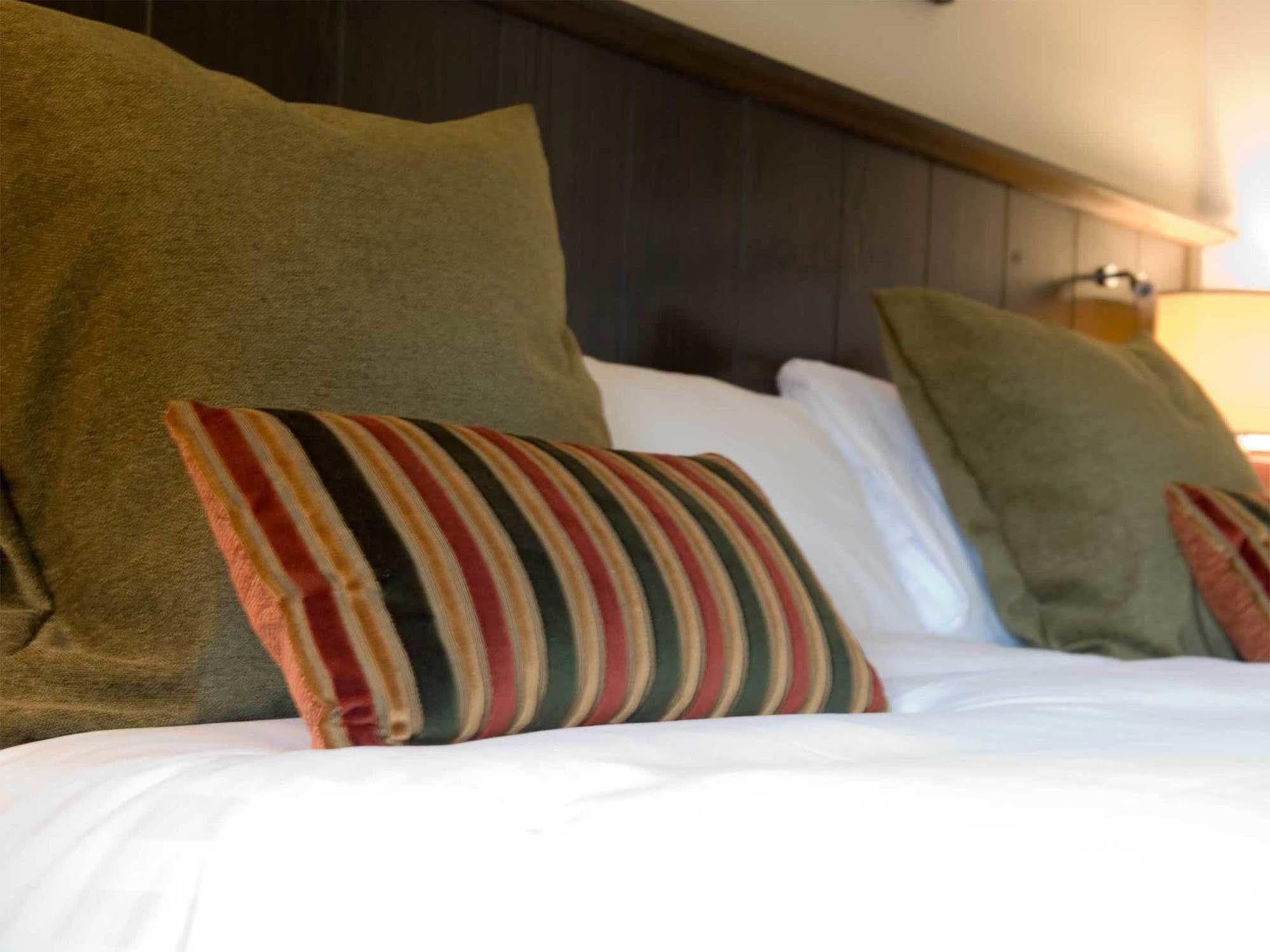 The Loans Inn Трун Экстерьер фото
